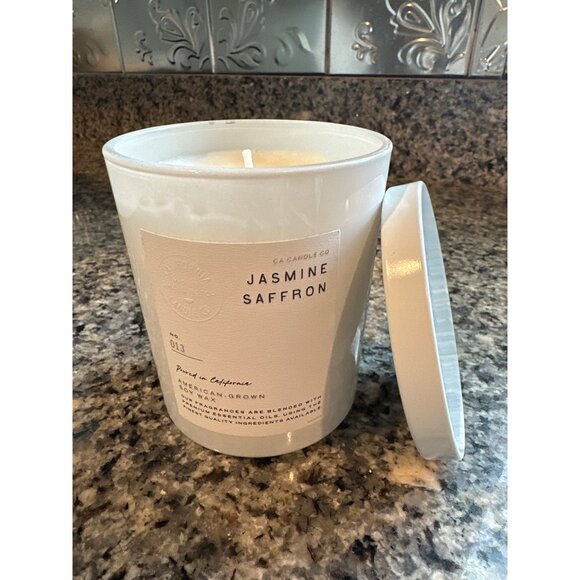 Leoben Company Jasmine Saffron Candle 9 Oz 1 Wick White Soy Wax Made In USA - Picture 4 of 5
